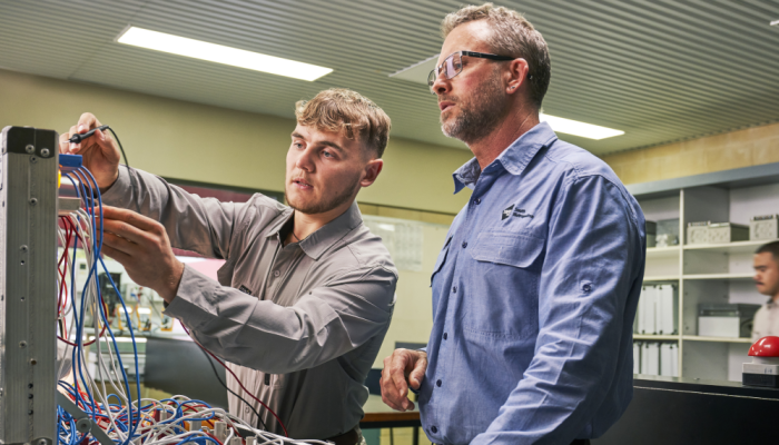 Advanced Diploma Engineering Technology - Electrical